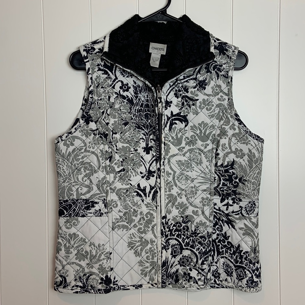 Chico's Quilted Reversible vest Size 8/Medium